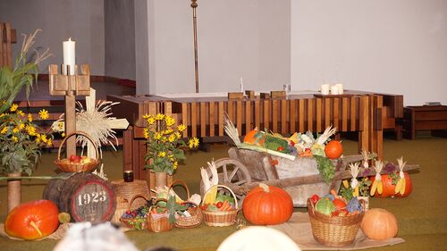 100 Jahre Obst- und Gartenbauverein GöfisSonntag, 1. Oktober 2023Gottesdienst mit ErntedankZelebrant Vikar Gerold ReichartKurzbezeichnung OGV Göfis